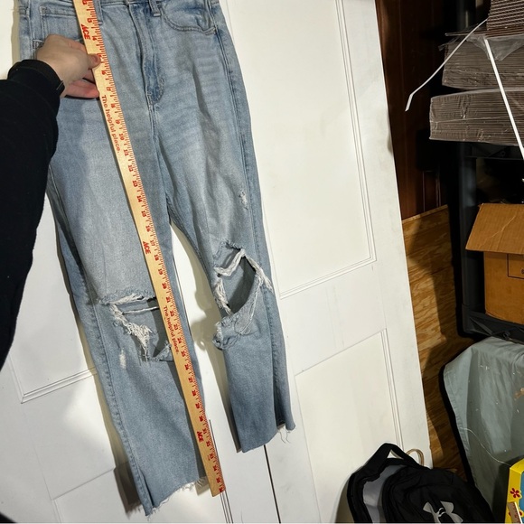 Hollister ULTRA HIGH RISE VINTAGE STRAIGHT Jeans Light Wash Size 00 W23 L25 - Picture 5 of 8